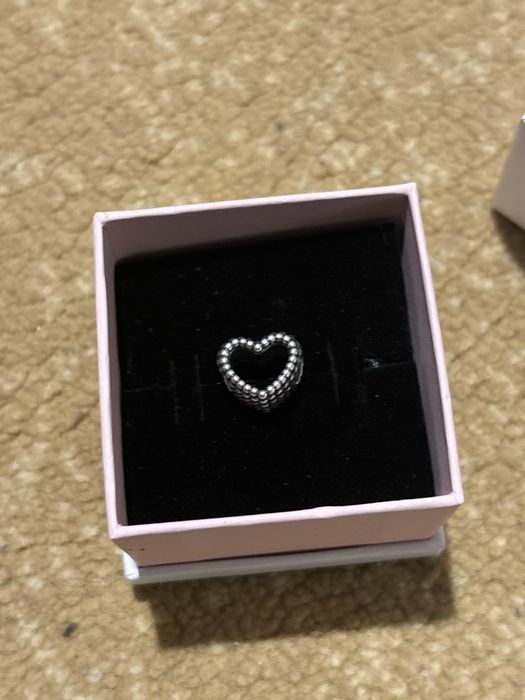 Pandora браслет 17 см 2 камушки