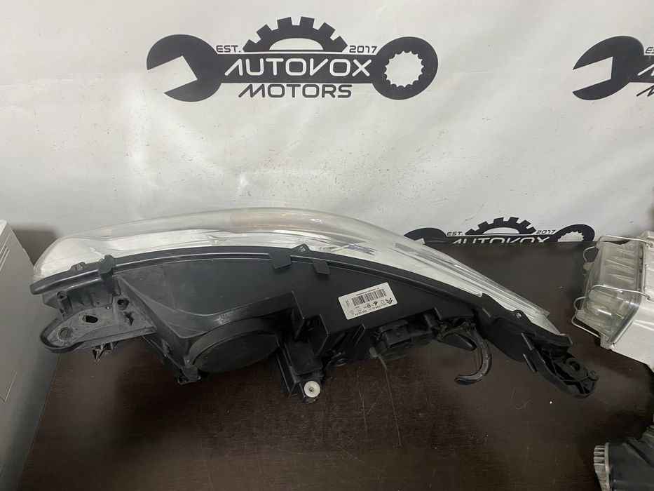 Far dreapta Citroen Ds4 halogen an 2011-2016