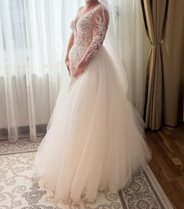 Vand rochie de mireasa