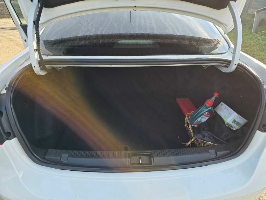 Renault Fluence 2014 TVA recuperabil