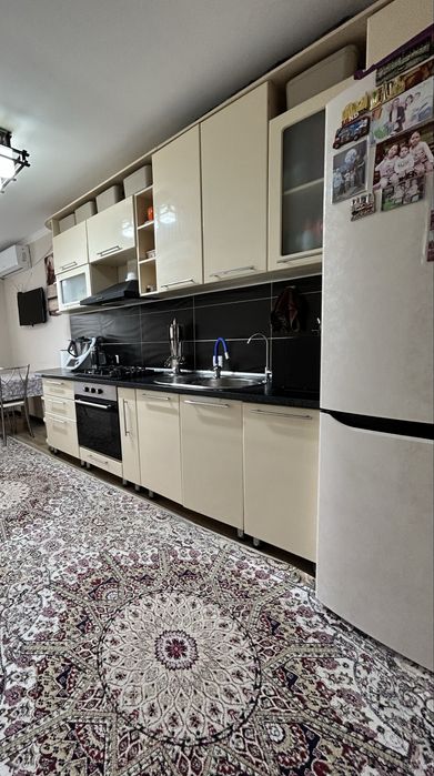 Кухонный гарнитур б/у 3метра АТЫРАУ