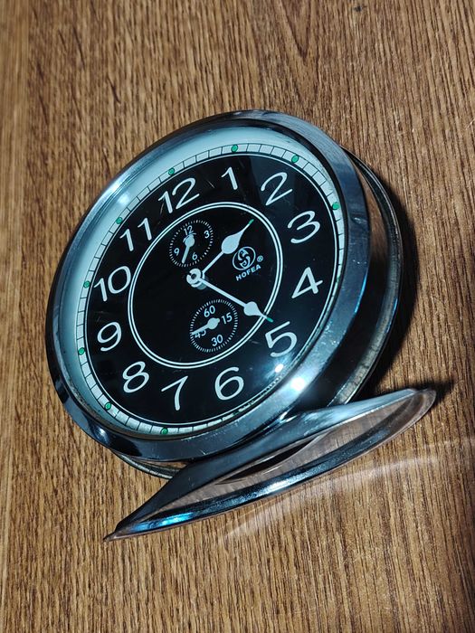 Ceas mecanic de masa desteptator