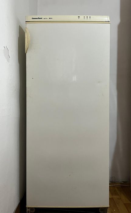 Продам морозильник в отличном состояний.