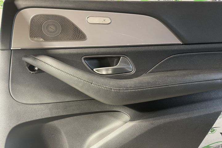 Fata / Tapiterie usa spate dreapta A1677372801 Mercedes-Benz GLE prim