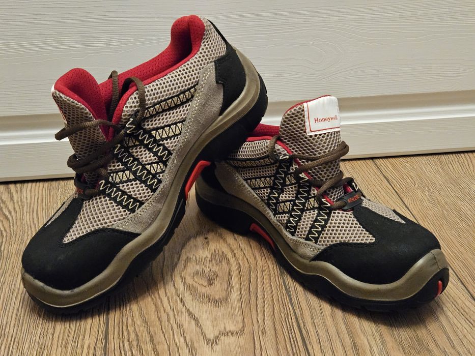 Pantofi cu protecție Honeywell 42