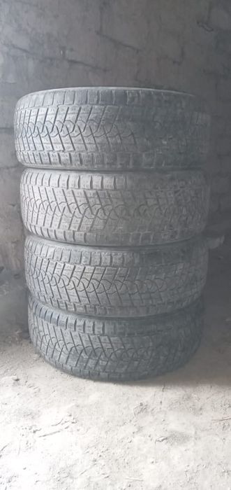 Продам срочно шины