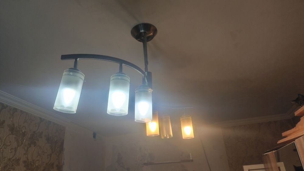 Люстра 6 рожков, продается