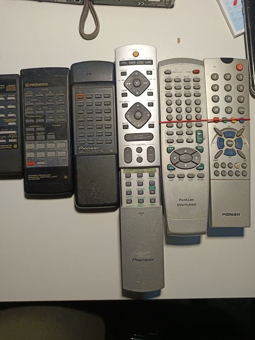 Telecomenzi Pioneer