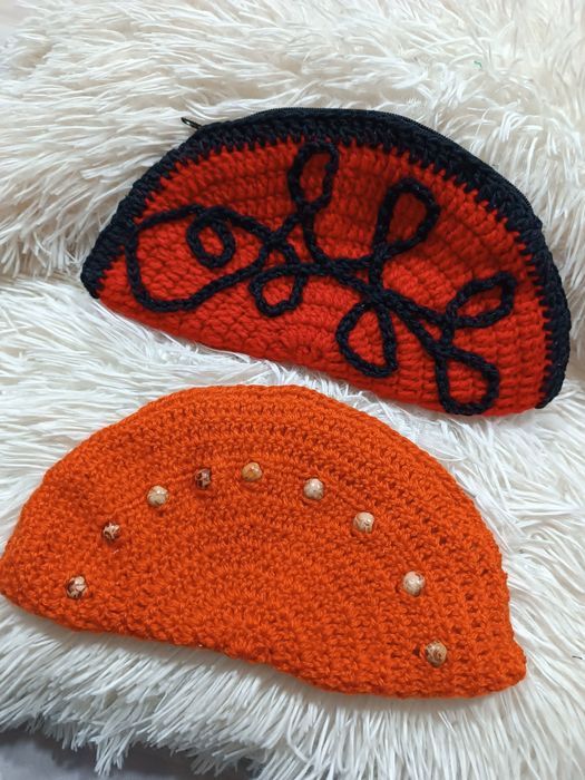 Плетен несесер с цип