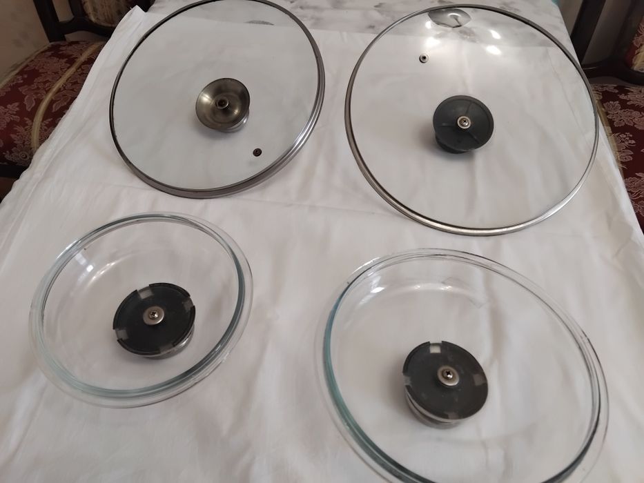 Стеклянные крышки.