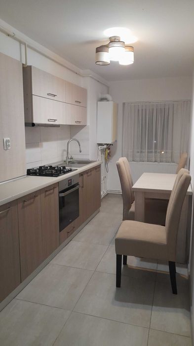 Inchiriez garsoniera 42 mp, total echipata