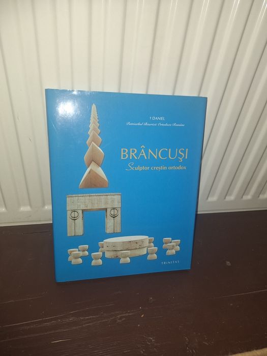 Vând cărți diverse domenii