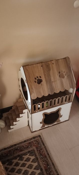 Продавам котешки