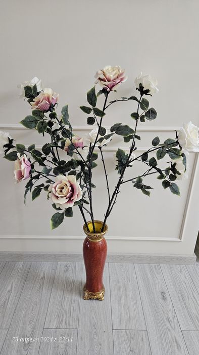 Ваза с цветами..