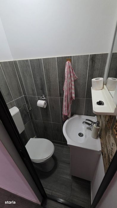 Vand ap cu 3 camere zona Posta 4