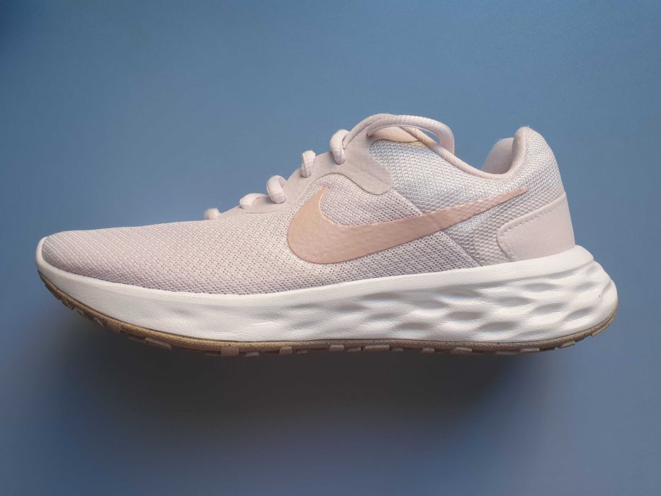 Adidasi dama NIKE -model VT2- marimea 38