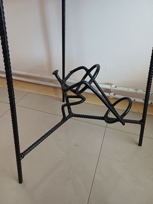 Vind masuta de cafea din rasina epoxidica