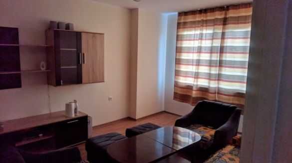 Дава се под наем Двустаен апартамент в Бургас, Зорница - 68 кв.м за 91.8 € - Снимка #2