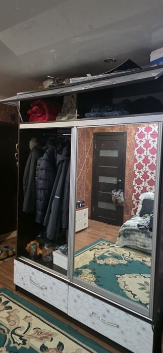 Продам шкаф купе.