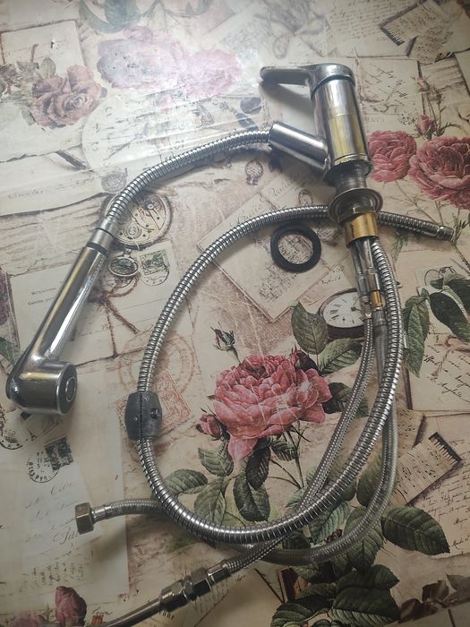 Vând baterie chiuveta cu extractor