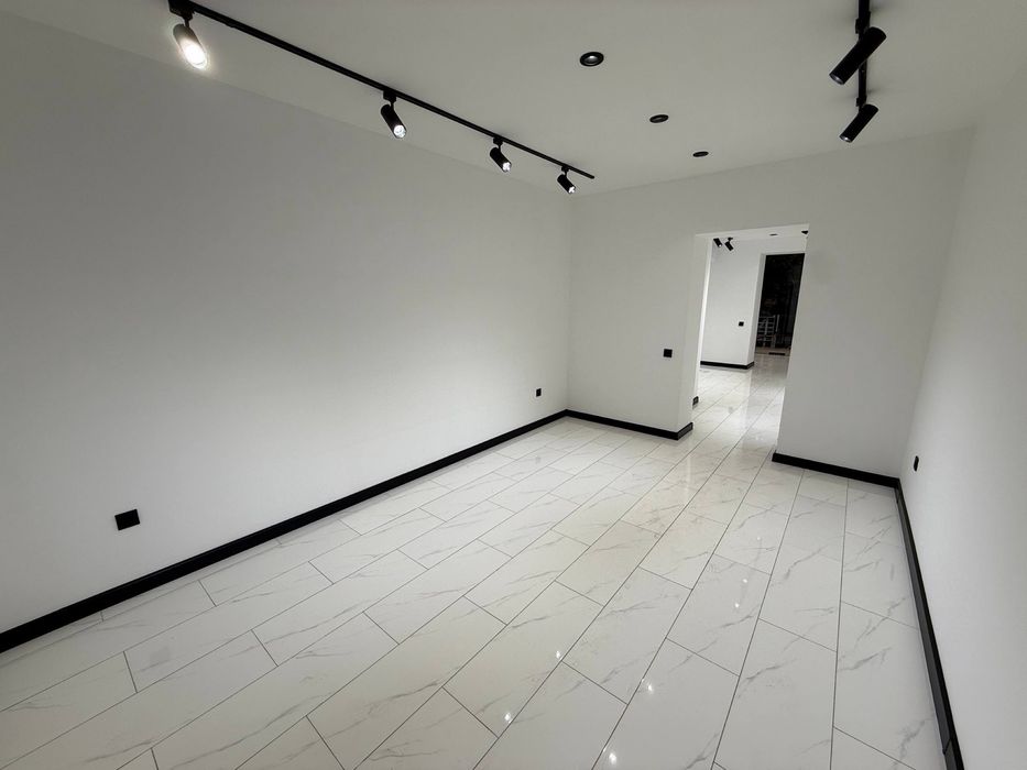 Нежилое Мирабад Цум,Патрики 45м2 Евро Open Space +паркинг