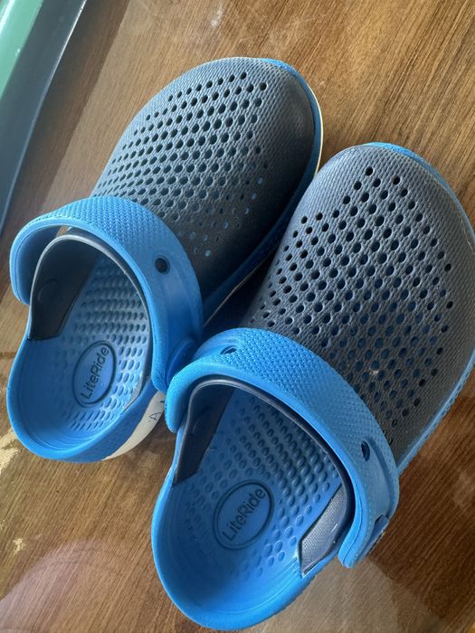 Продам кроксы оригинал