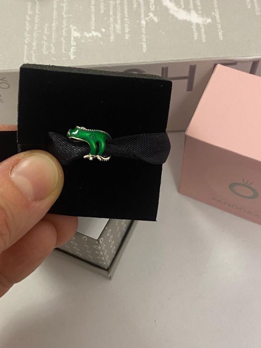 Talisman Disney Tangled Pascal care își schimbă culoarea