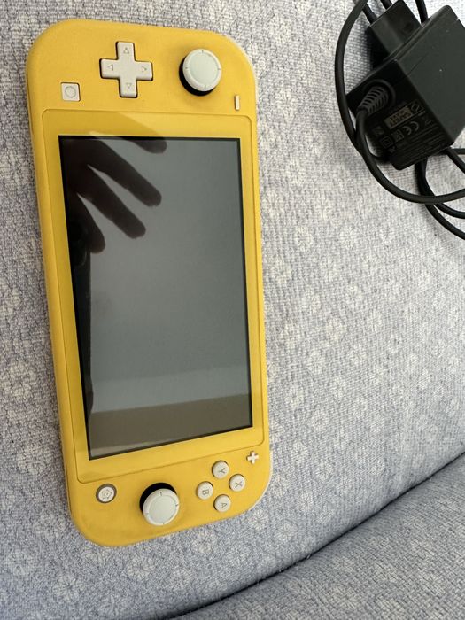 Nintendo Switch Lite in stare perfectă de funcționare!