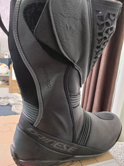Cizme moto Dainese cu goretex