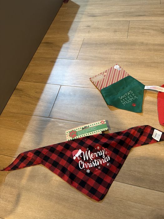 Costum iarna/ craciun caini, marimea M