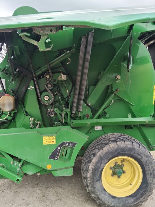 Balotiera John Deere 990