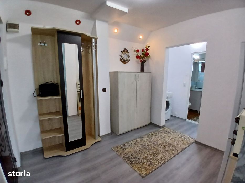 Vand Apartament 2 camere SUPERB,RENOVAT mobilat si utilat