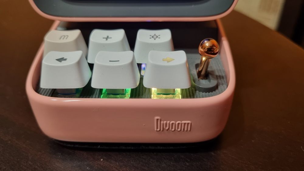 Divoom Ditoo Plus Розов