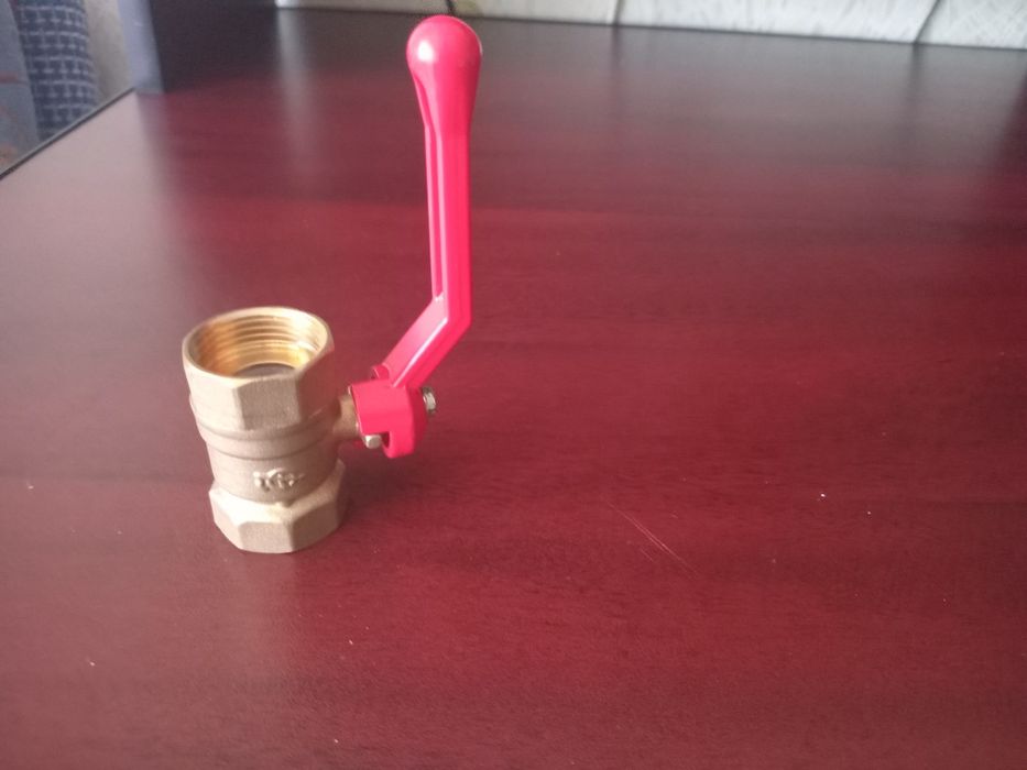 Продам новый кран на 20