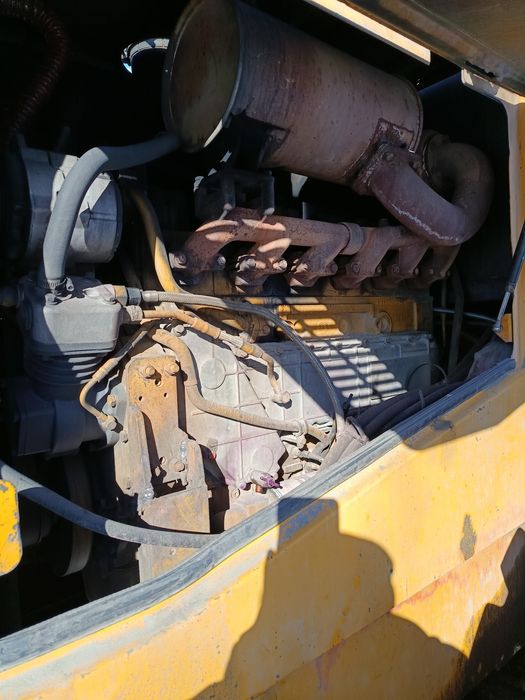 Продам погрузчик 3куба