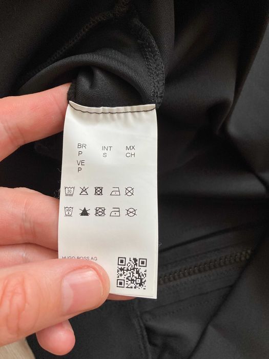 Hugo Boss Sommers 44 мъжко черно горнище горница размер S