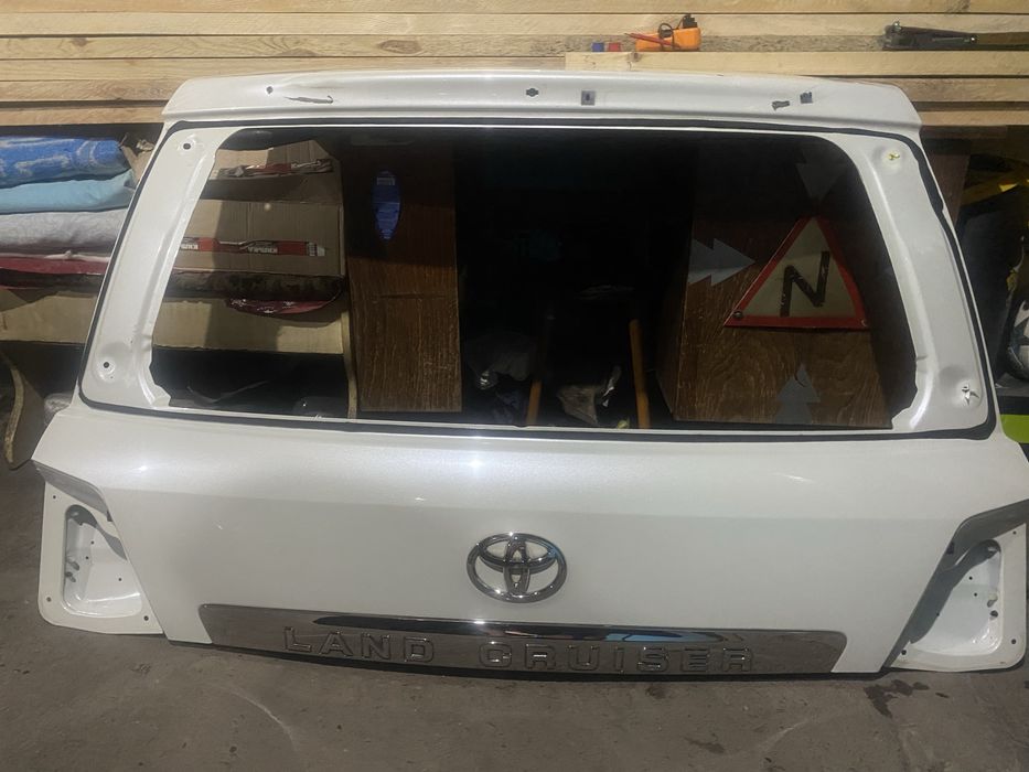 Запчасти по кузову