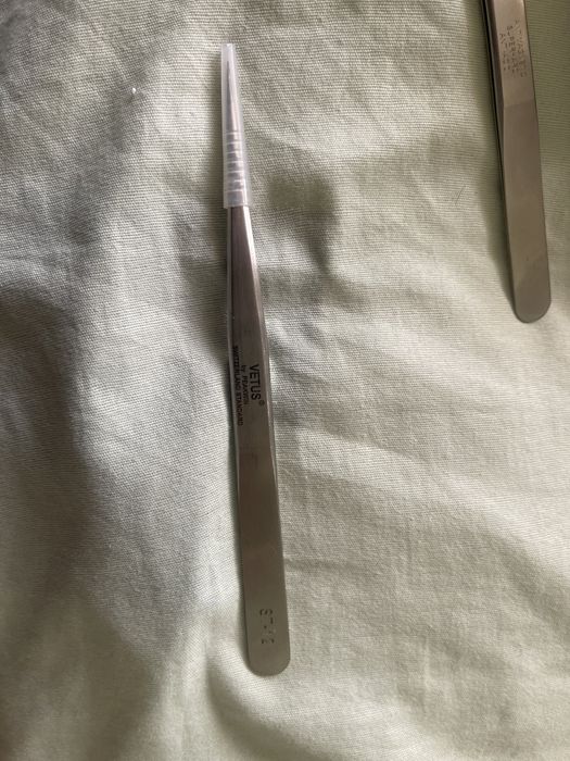 Пинцеты Vetus прямой и изогнутый наращивания ресниц