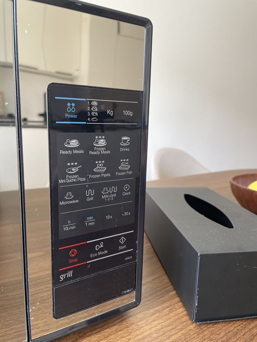 Vand microunde Samsung ca nou!
