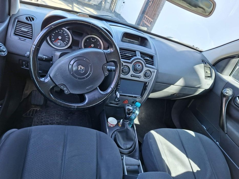 Renault megan 2003 vand sau schimb