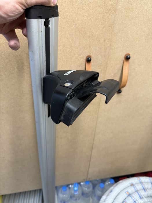 Thule - греди за Тойота Т25