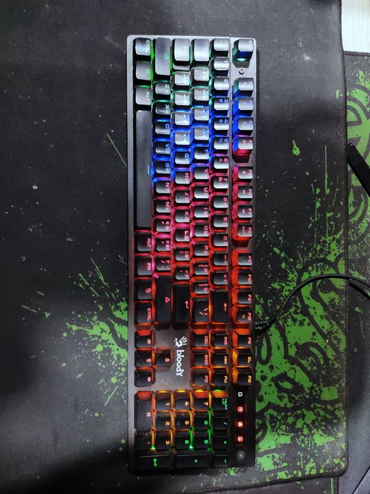 Клавиатура механическая Bloody B500N с RGB подсветкой