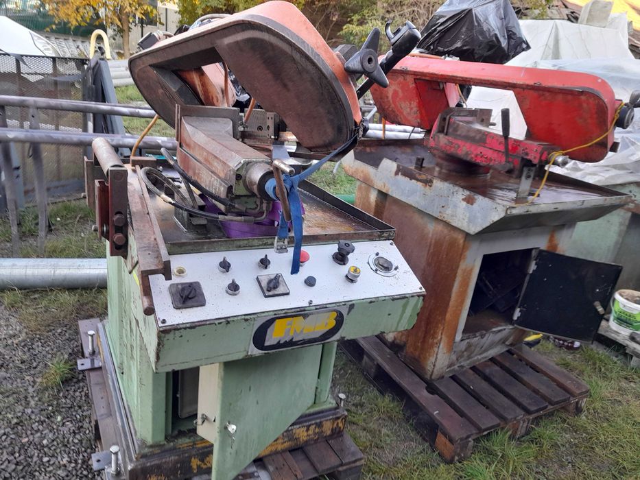 Ferastrau panglică taiat fer mai multe detagli la telefon