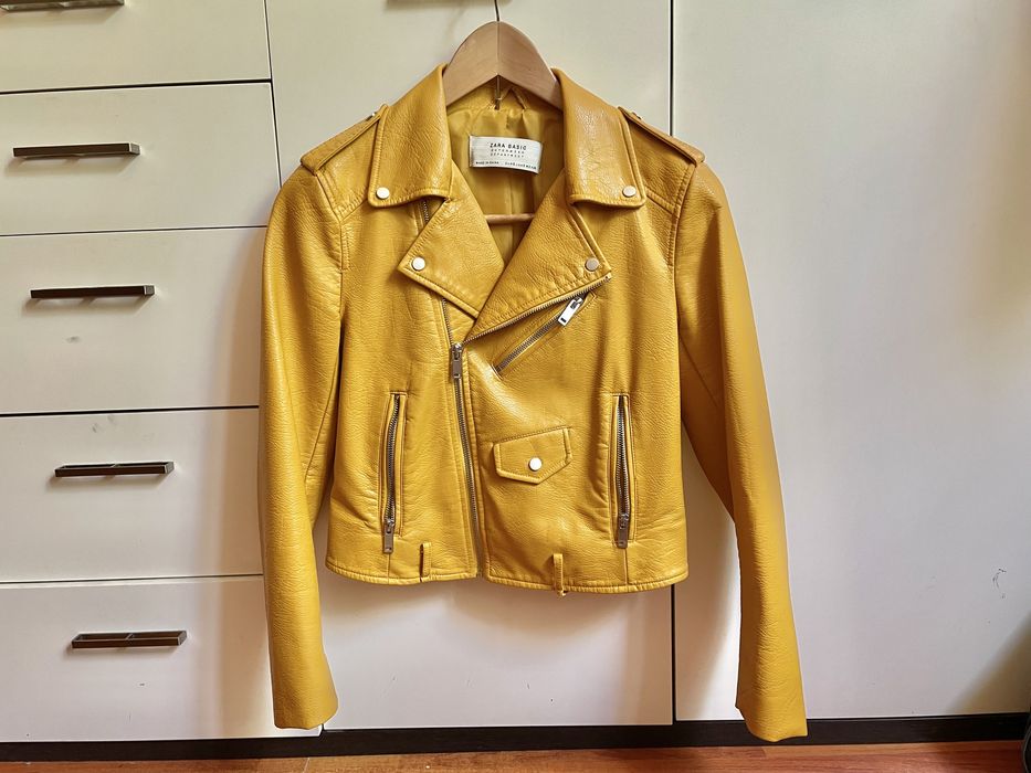 Куртка zara желтая