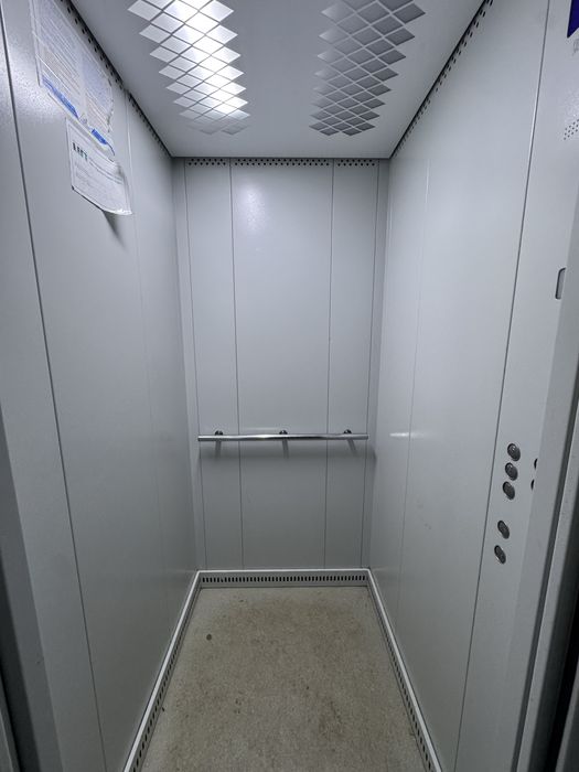 Продам 3х комн кв район Строитель