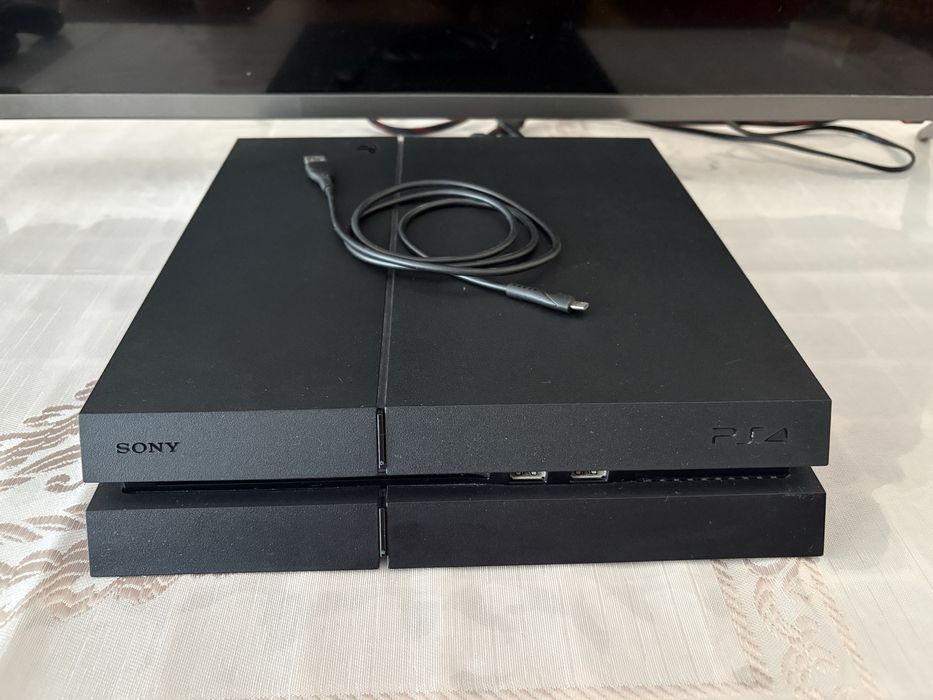 PlayStation 4 Fat с дисководом