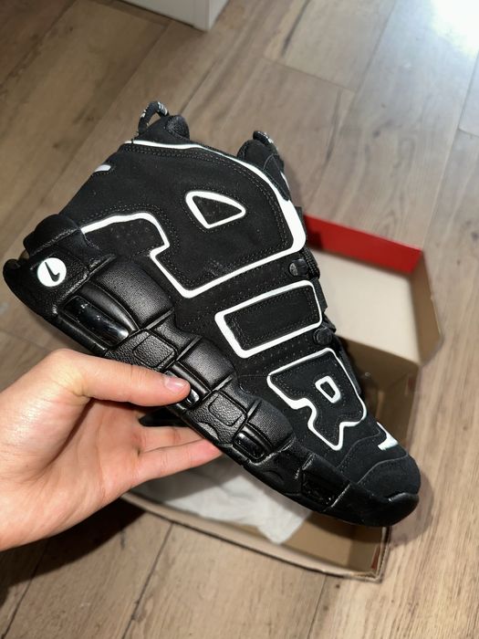 Vand nike uptempo noi