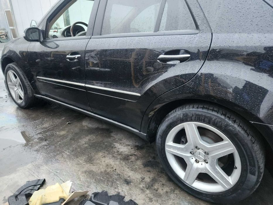 dezmembrez Mercedes ML W164 motor cutie ML280 ML320 ML350 ML420 4matic
