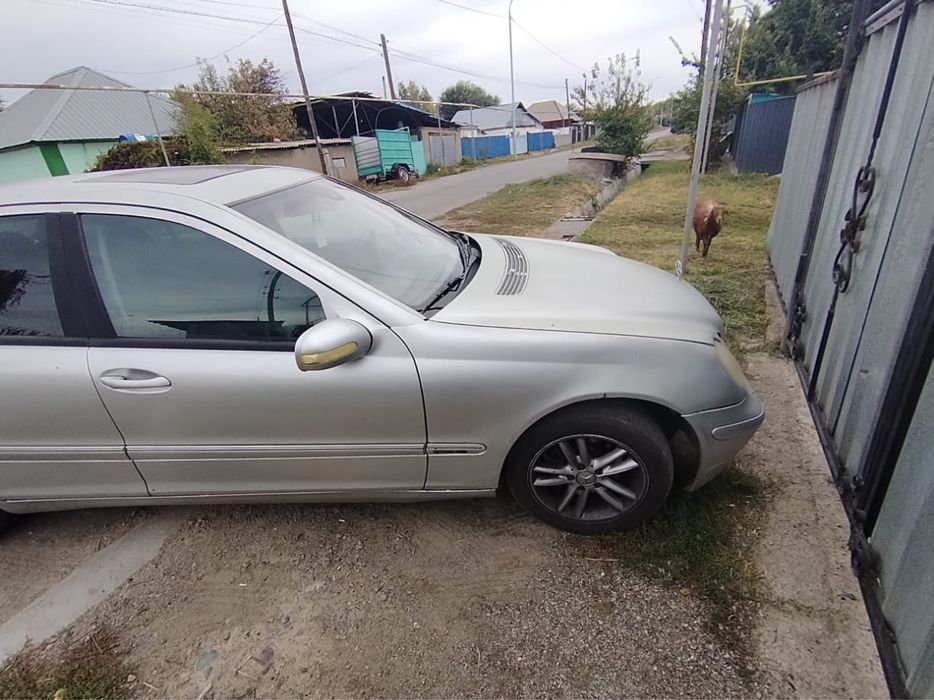 Mercedes-Benz C-Class 2002