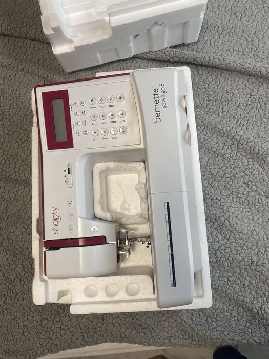 Шивашки машини (различни модели)